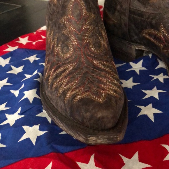 Ariat Women’s Boots - Picture 2 of 8